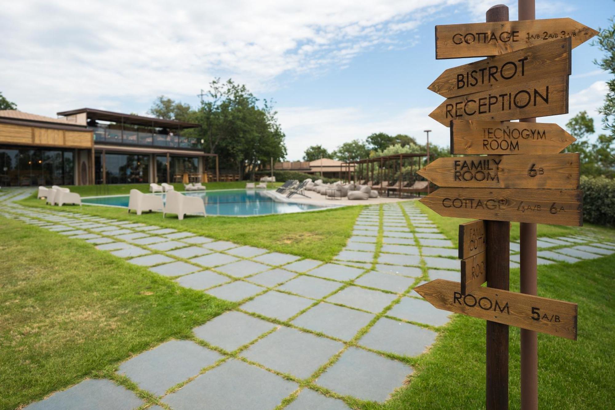 Hang Loose Cottage Hotel & Resort 4 Stelle Gizzeria Calabria Dış mekan fotoğraf